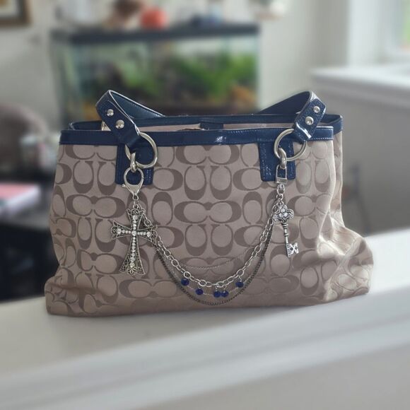 Unbranded Accessories - Gothic Cross & Vintage Key Purse/Belt Chain, Multi-Strand Bag Swag Charm
